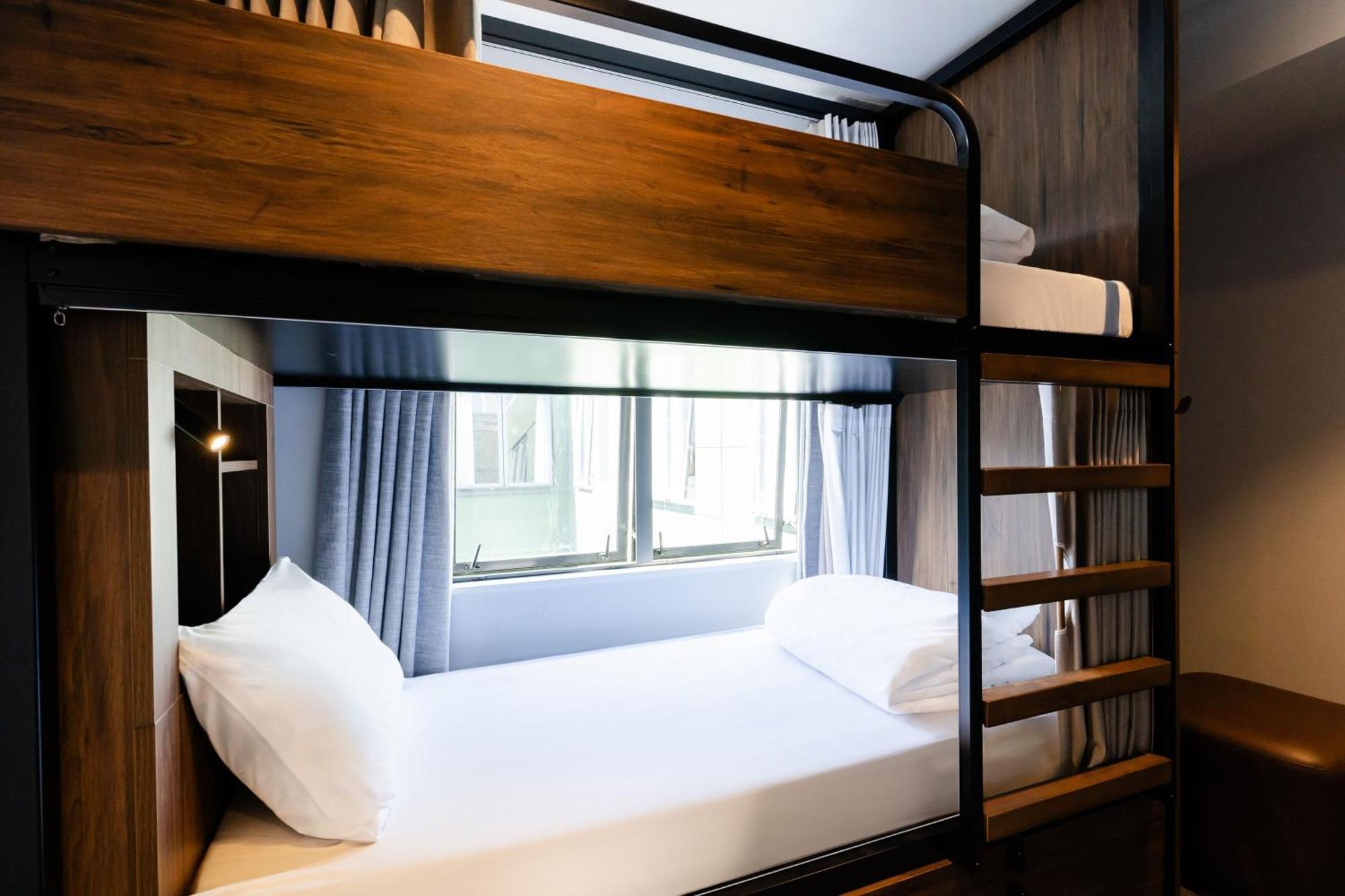 Haka House Wellington Hostel Ngoại thất bức ảnh A bunk bed