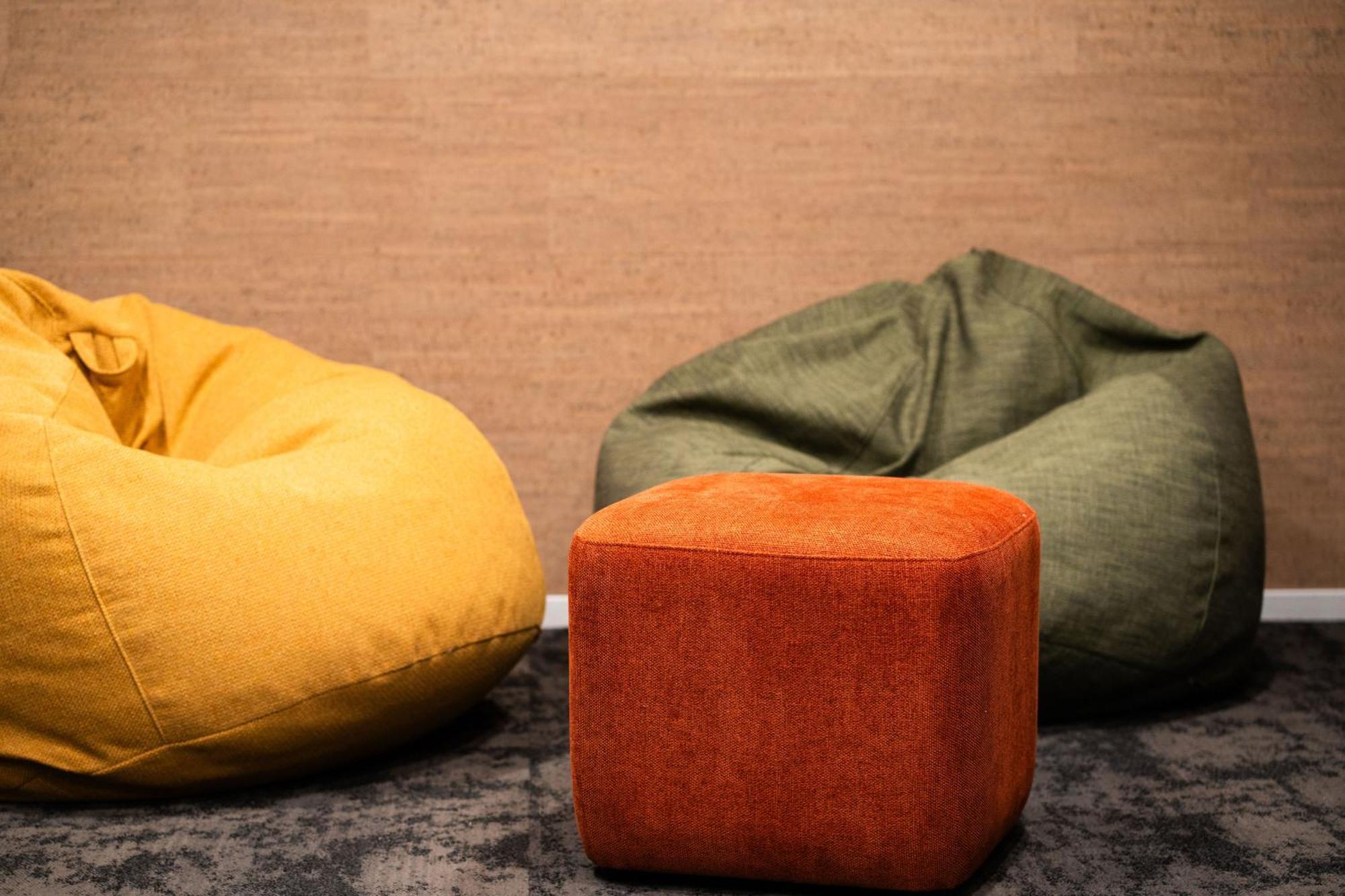 Haka House Wellington Hostel Ngoại thất bức ảnh Bean bag chairs